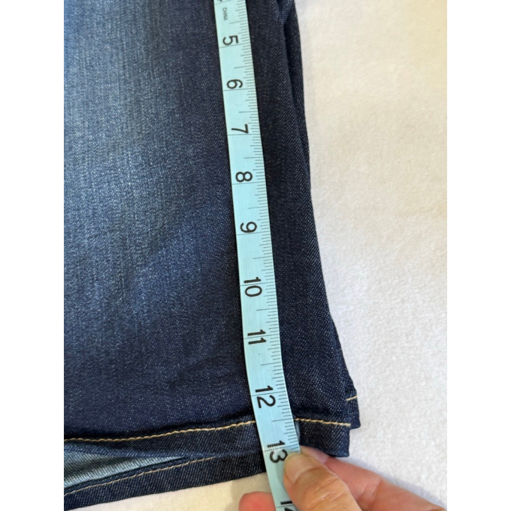Women's St. John's Bay Denim 13” Inseam Bermuda Shorts dark wash stretch Size 10 - Picture 12 of 12